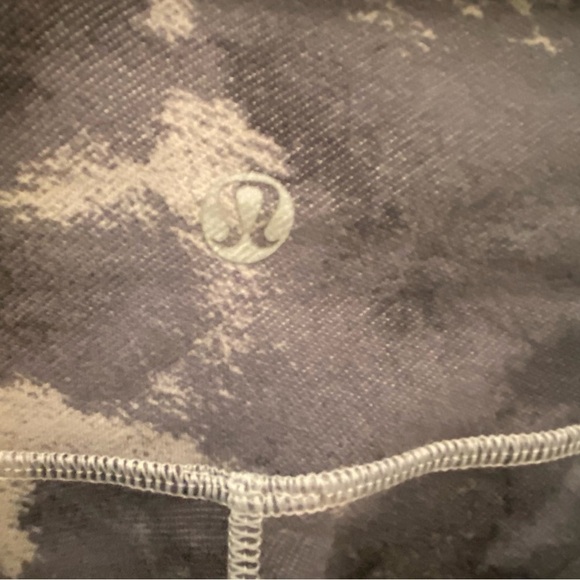 LULULEMON Women Gray Tie Dye Abstract Patterned Leggings Size 4 - Picture 8 of 9